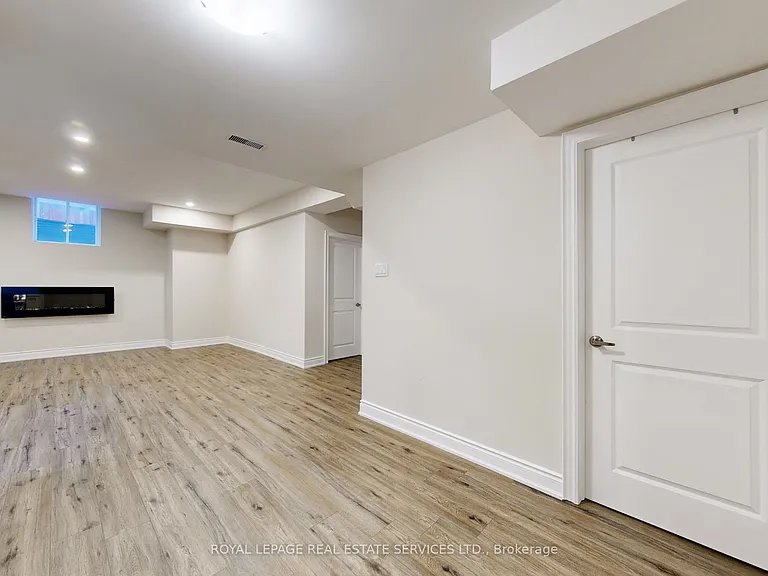 3359 Post Rd #BASEMENT — Photo 11