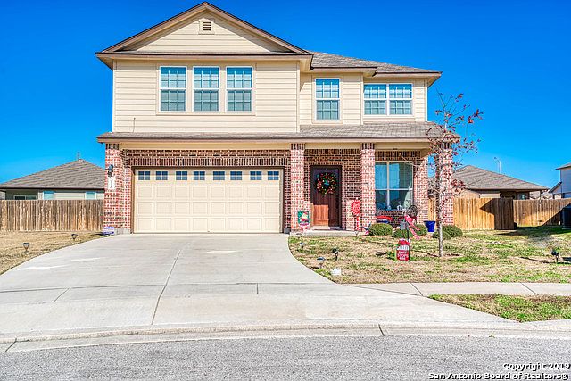 1st image of 318 Creekview Way