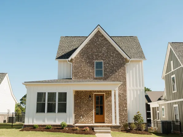 231 McCowat St, Jackson, TN 38301