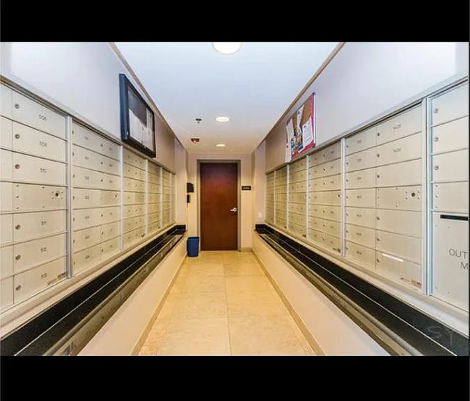 740 W Fulton St — Photo 13