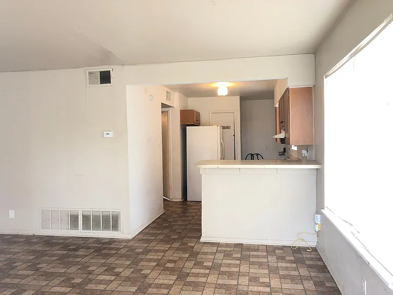 308 Babcock Rd — Photo 3