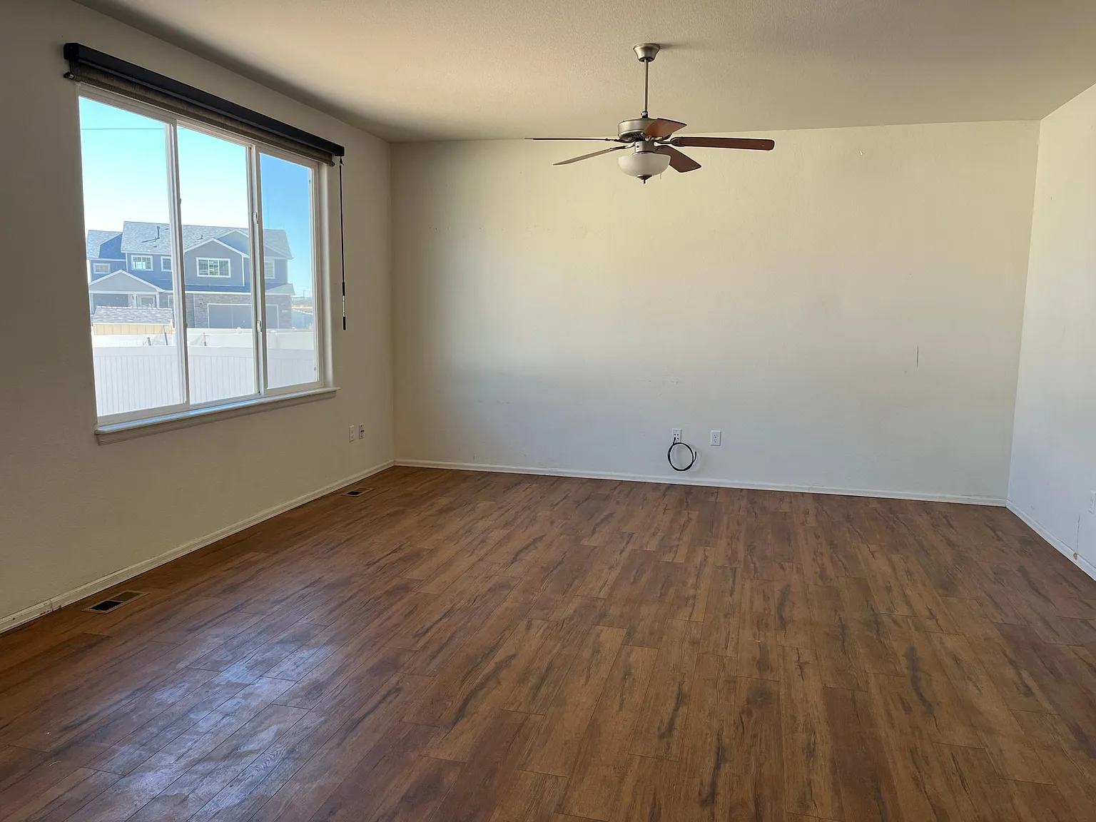 4 bed, 2.5 bath, 2724 sqft, $2,775 — Photo 3