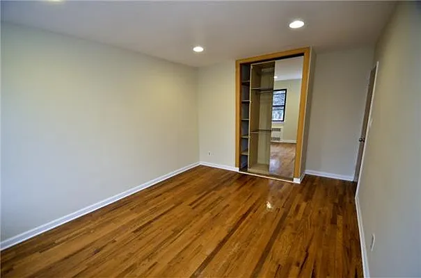 Rented by R New York | media 2