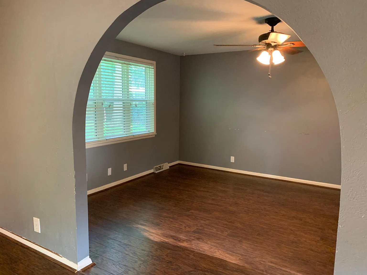 1262 S Belcrest Ave — Photo 3