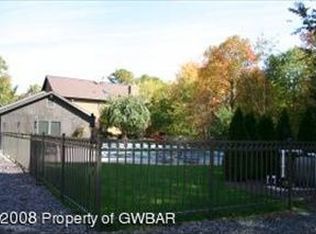 57 White Rock Ter, Courtdale, PA 18704