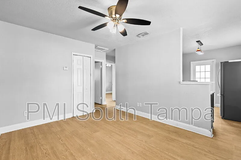 2 bed, 1.0 bath, 650 sqft, $1,795 — Photo 2
