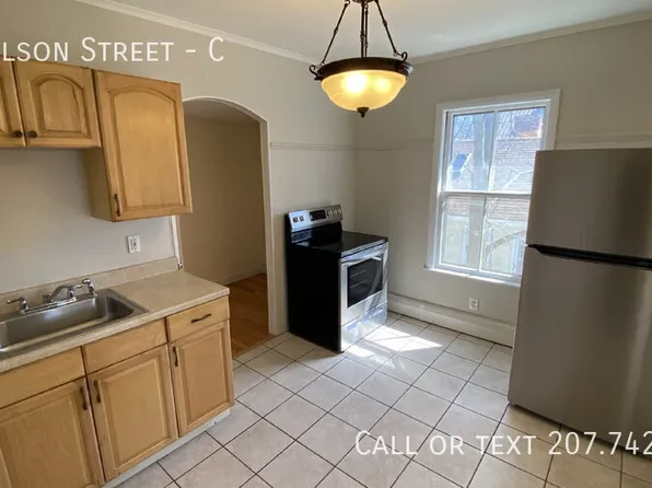 29 Nelson St APT C, Dover, NH 03820