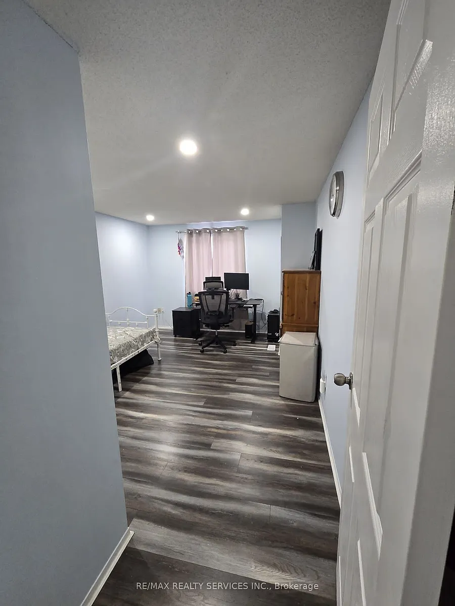 Building Photo - 54 Green Valley Dr #32