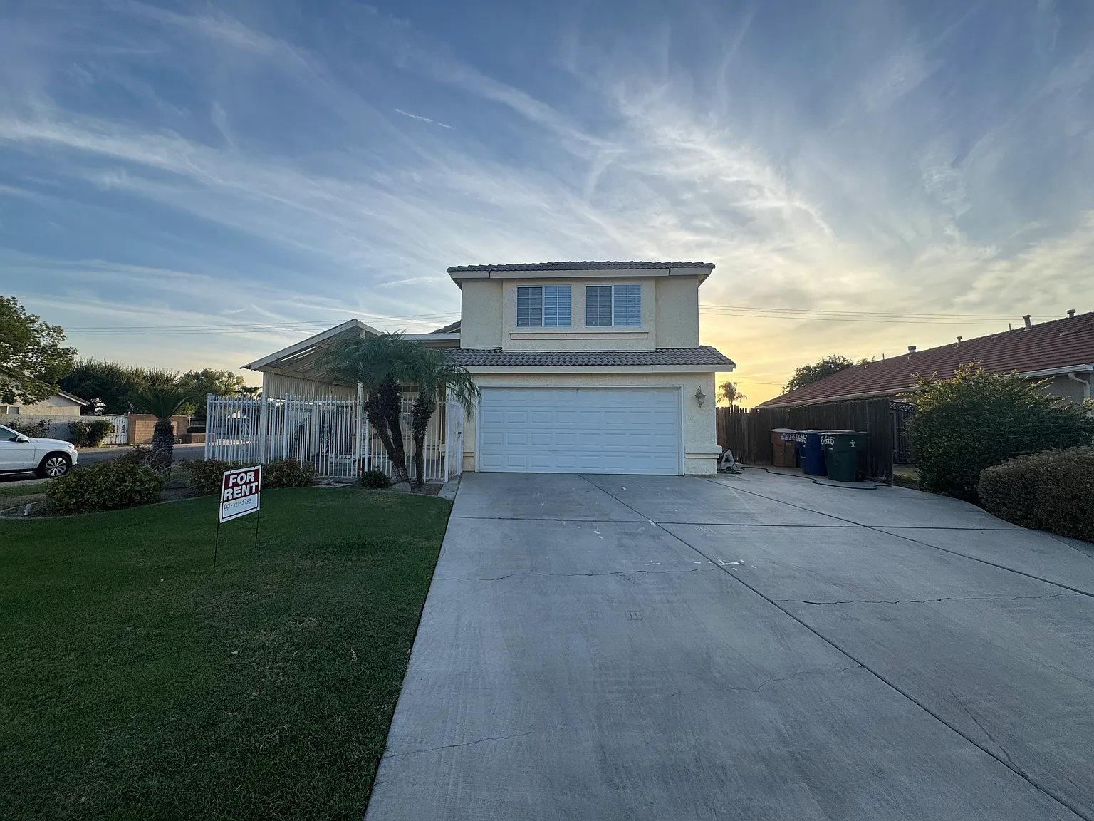 3 bed, 2.5 bath, 1695 sqft, $2,100 — Photo 1