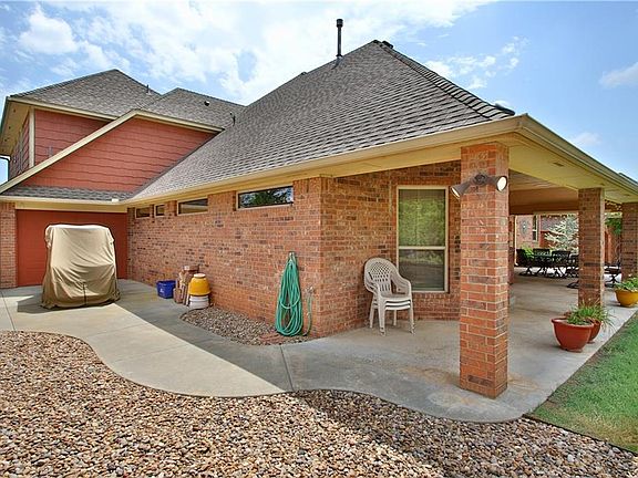 3rd image of 7613 Canyon Lakes Dr