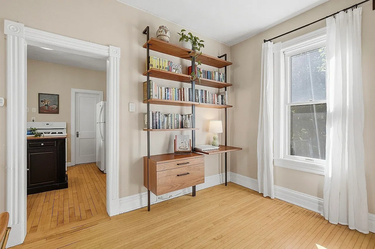 2 bed, 1360 sqft, $2,600 — Photo 4