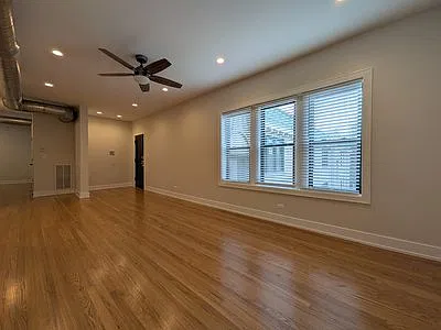 2 bed, 850 sqft, $2,950 — Photo 2