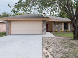 208 Briar Creek Dr, Crandall, TX 75114