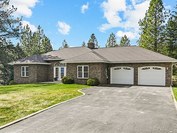 3rd image of 200 Westridge Dr