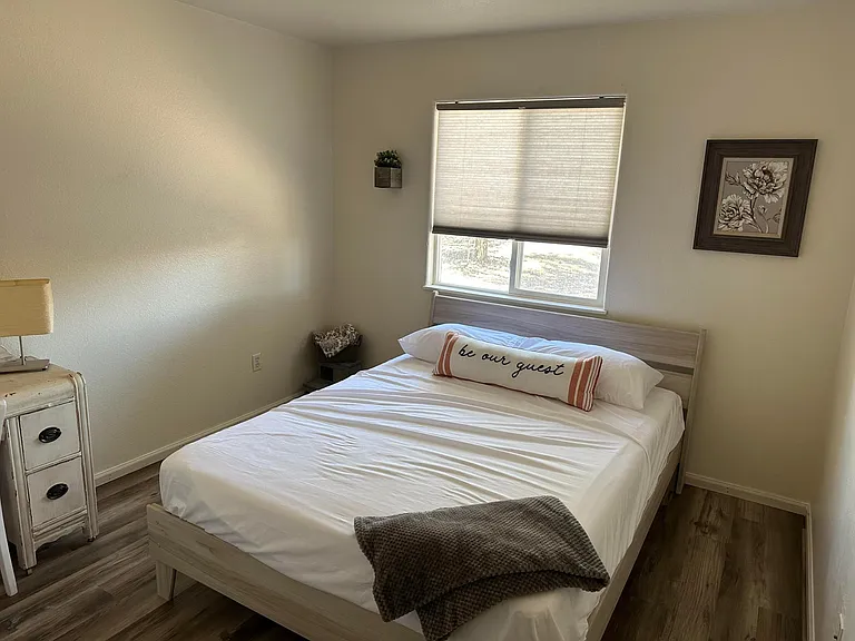 219 W Harmony Dr — Photo 7