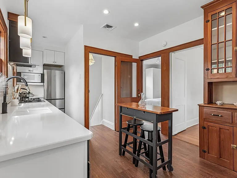 11 Brookwood Dr #2 — Photo 5