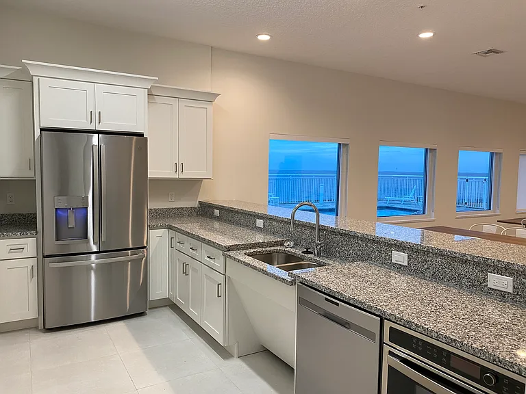 1825 Riverside Dr #304S — Photo 22