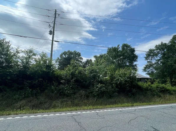 2108 Roland Hayes Pkwy SW, Calhoun, GA 30701