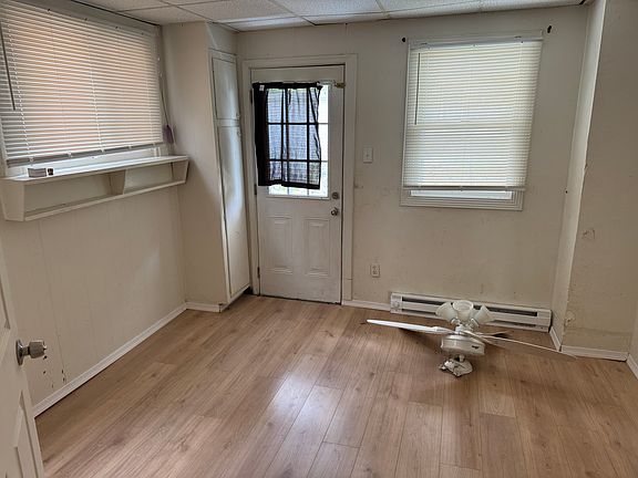 5th image of 320 S 2nd St