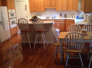 3285 Commons Gate Bnd, Berkeley Lake, GA 30092