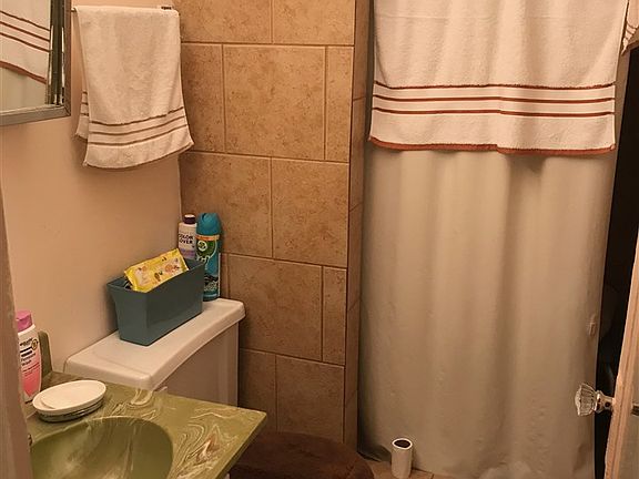 3rd image of 4069 Willowview Ave