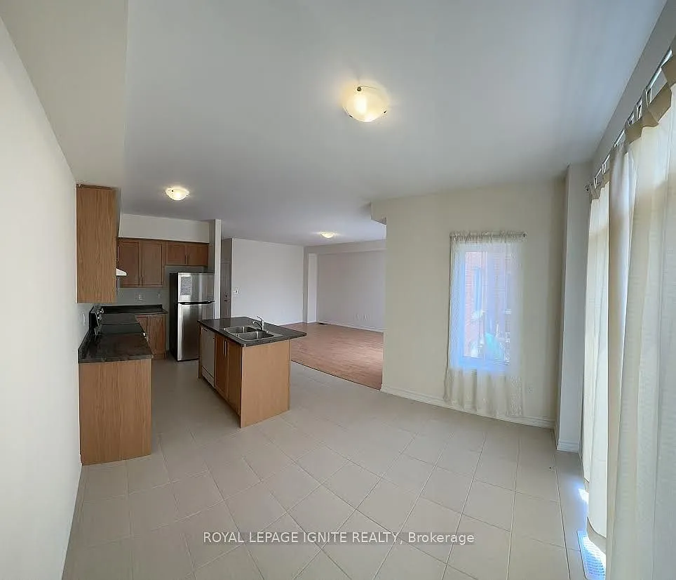 3 bed, $2,950 — Photo 2