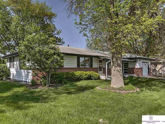 2nd image of 602 South St