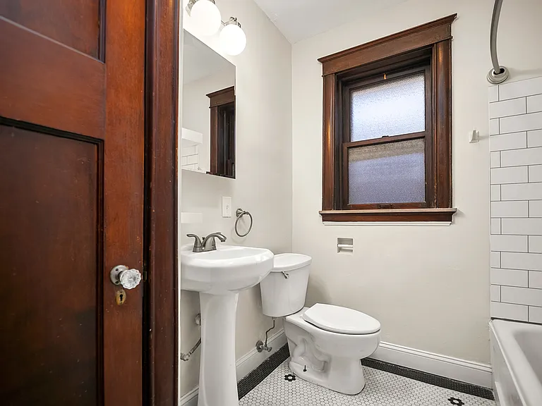 4506 Wichita Avenue2nd Floor Est — Photo 12