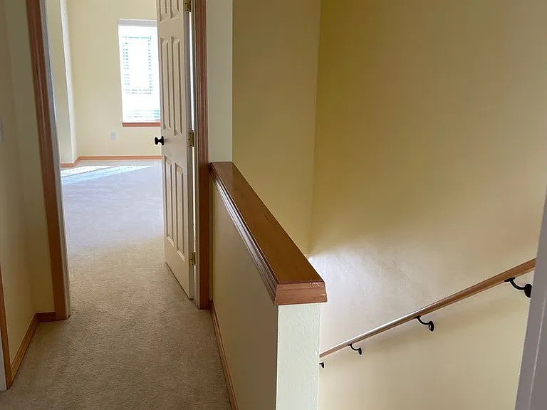 210 Sagebrook Ln — Photo 12