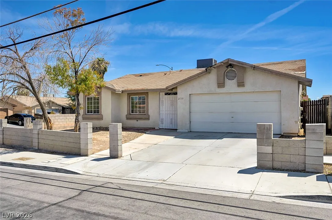 4 bed, 2.0 bath, 1386 sqft, $1,950 — Photo 2