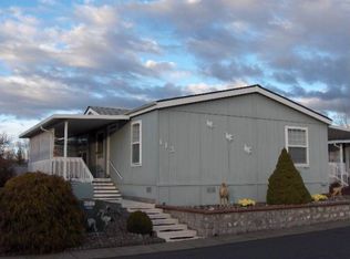 213 W River Ridge Ln, Roseburg, OR 97471