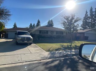 905 Rockwood Ave, Bakersfield, CA