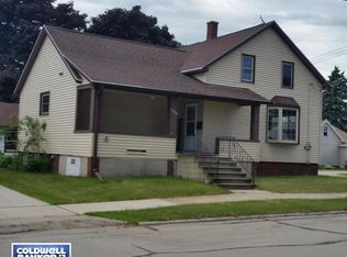 2019 13th St, Two Rivers, WI 54241