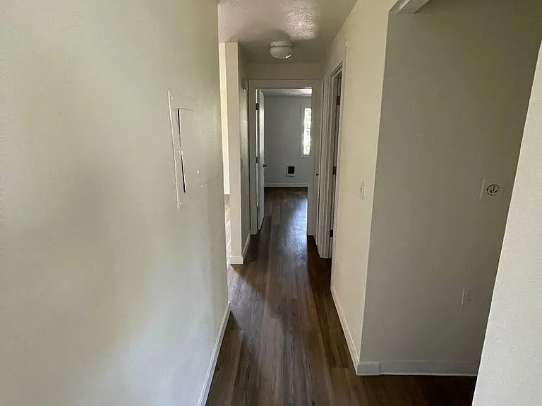 13410 SE Powell Blvd #9 — Photo 14