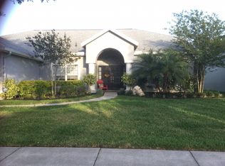 9607 Woodbay Dr, Tampa, FL 33626