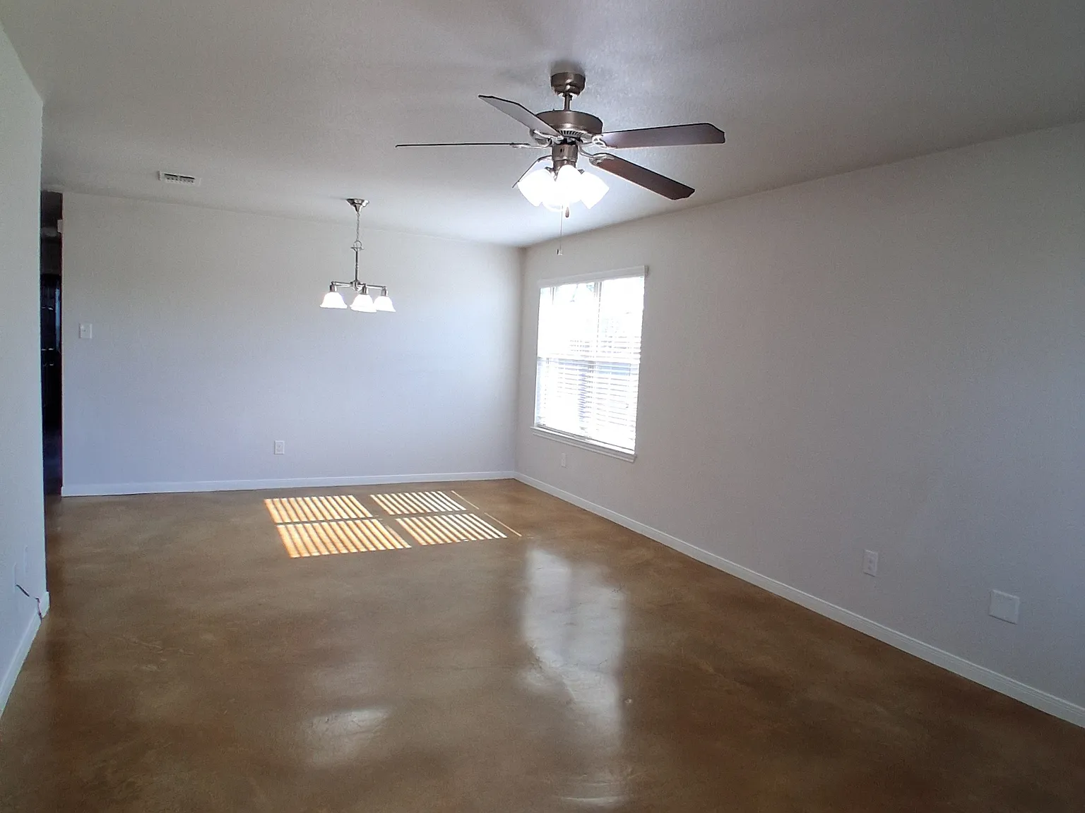 1811 Indian Trail - B — Photo 4