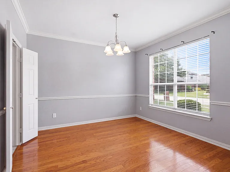 7852 Rainbow Falls Dr — Photo 16