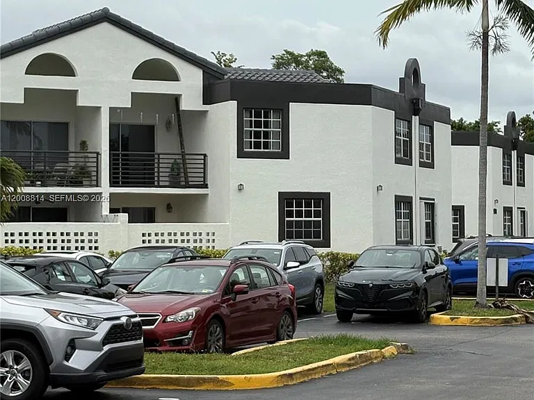 9711 Fontainebleau Blvd #D101 — Photo 10