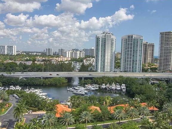 3rd image of 3600 Mystic Pointe Dr APT 1711
