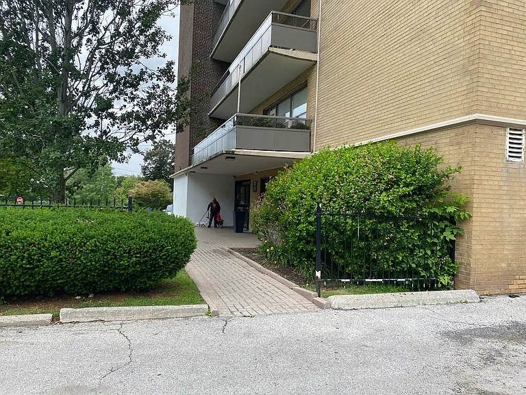 42 Gulliver Rd — Photo 12