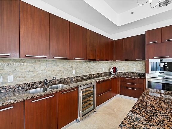 5th image of 15811 Collins Ave APT 3901