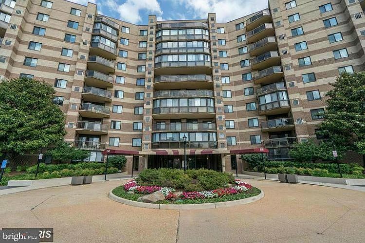 1st image of 8360 Greensboro Dr APT 118
