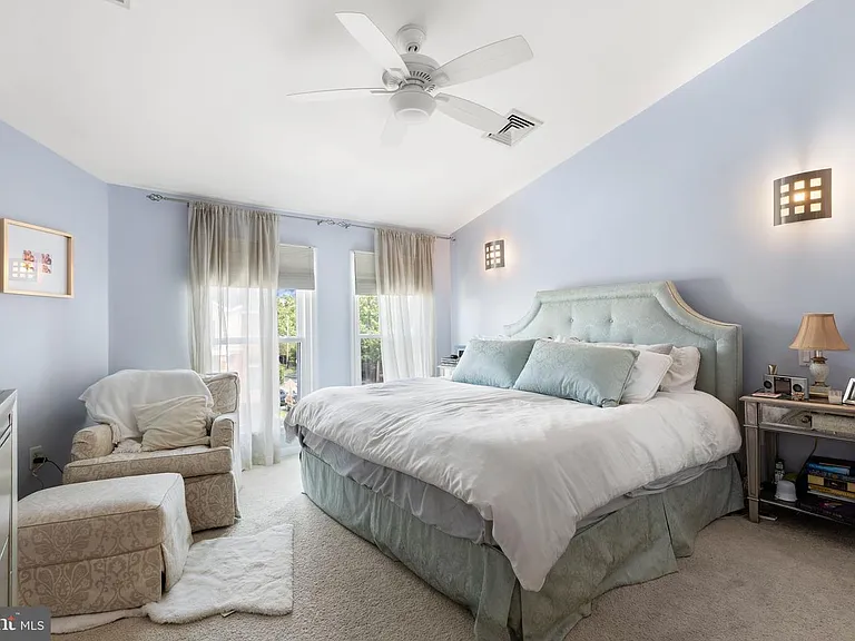 3244 S Smedley St — Photo 18