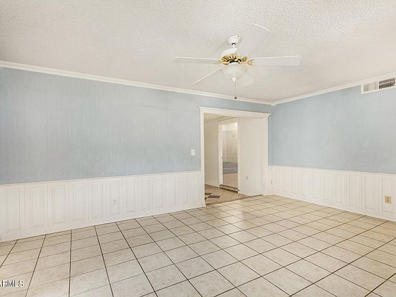 4th image of 6835 W GARFIELD Street