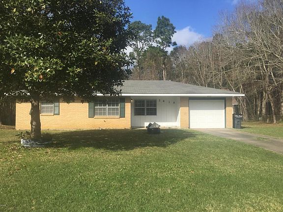 2nd image of 2618 Lawn Cir