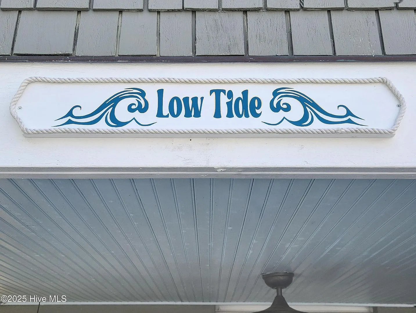 The Tides — Photo 4