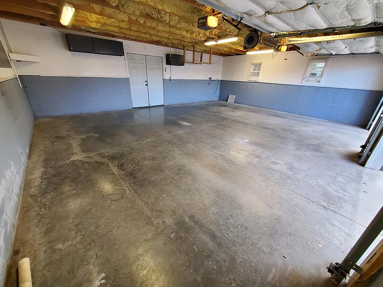 4702 S 2nd St — Photo 39