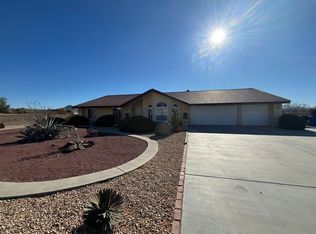 16413 Kamana Rd, Apple Valley, CA 92307