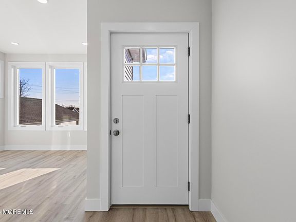 2nd image of 233 Dupont Ave #1