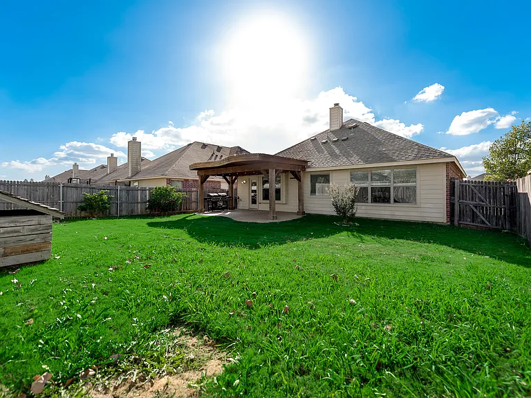 203 Cedar Creek Dr — Photo 21